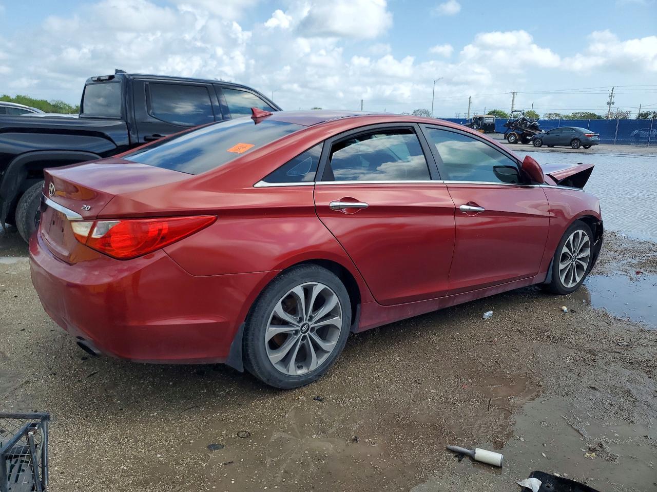 2013 HYUNDAI SONATA