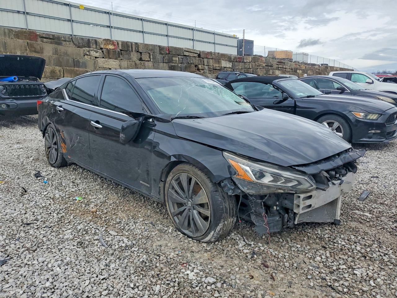 2019 NISSAN ALTIMA