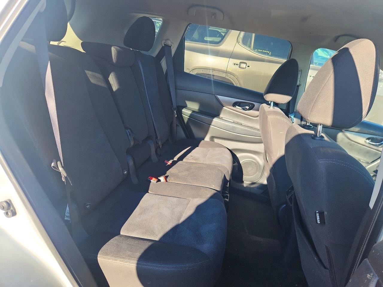 2016 NISSAN ROGUE