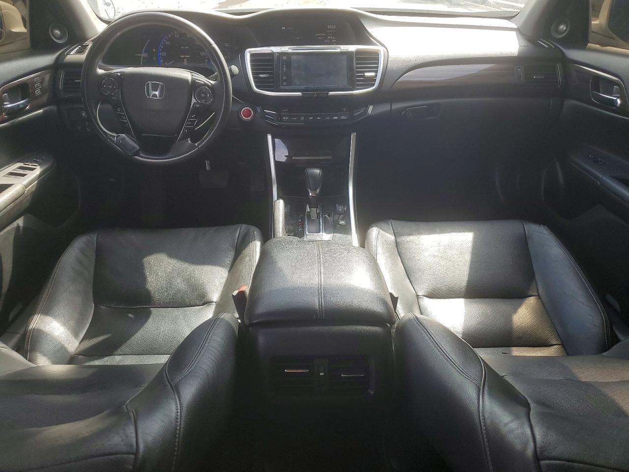 2017 HONDA ACCORD