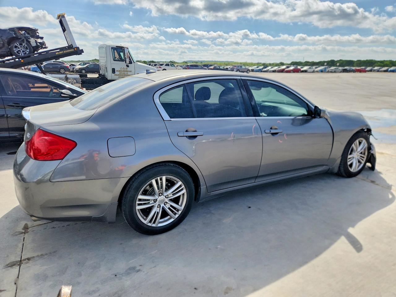 2012 INFINITI G25
