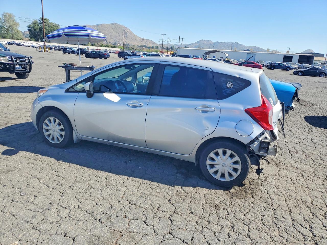 2016 NISSAN Versa Note