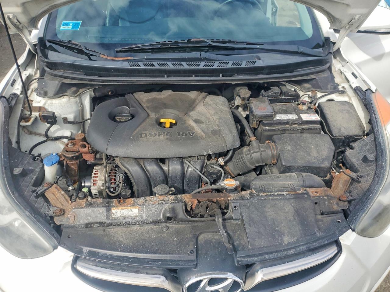 2011 HYUNDAI ELANTRA