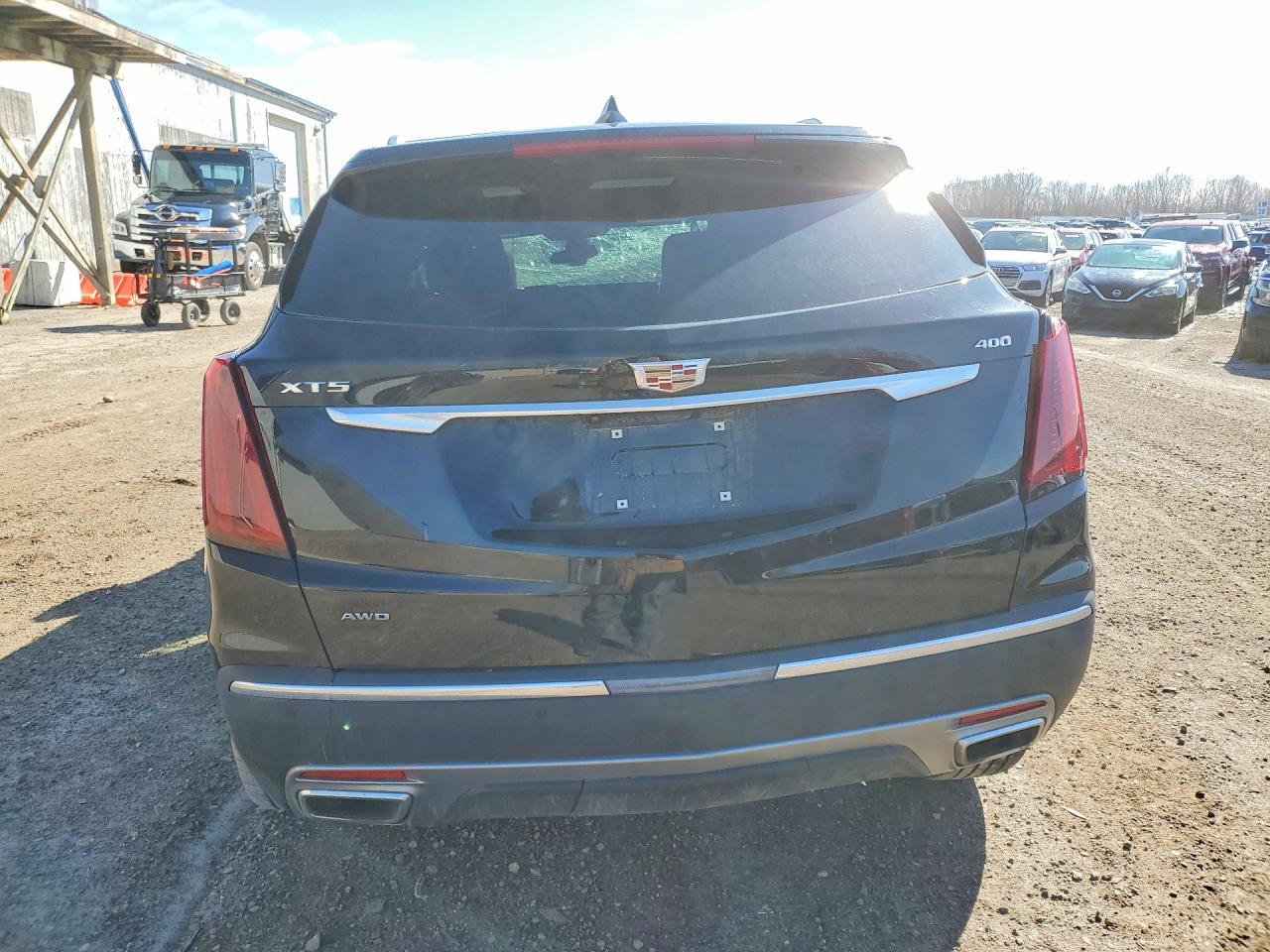 2025 CADILLAC XT5