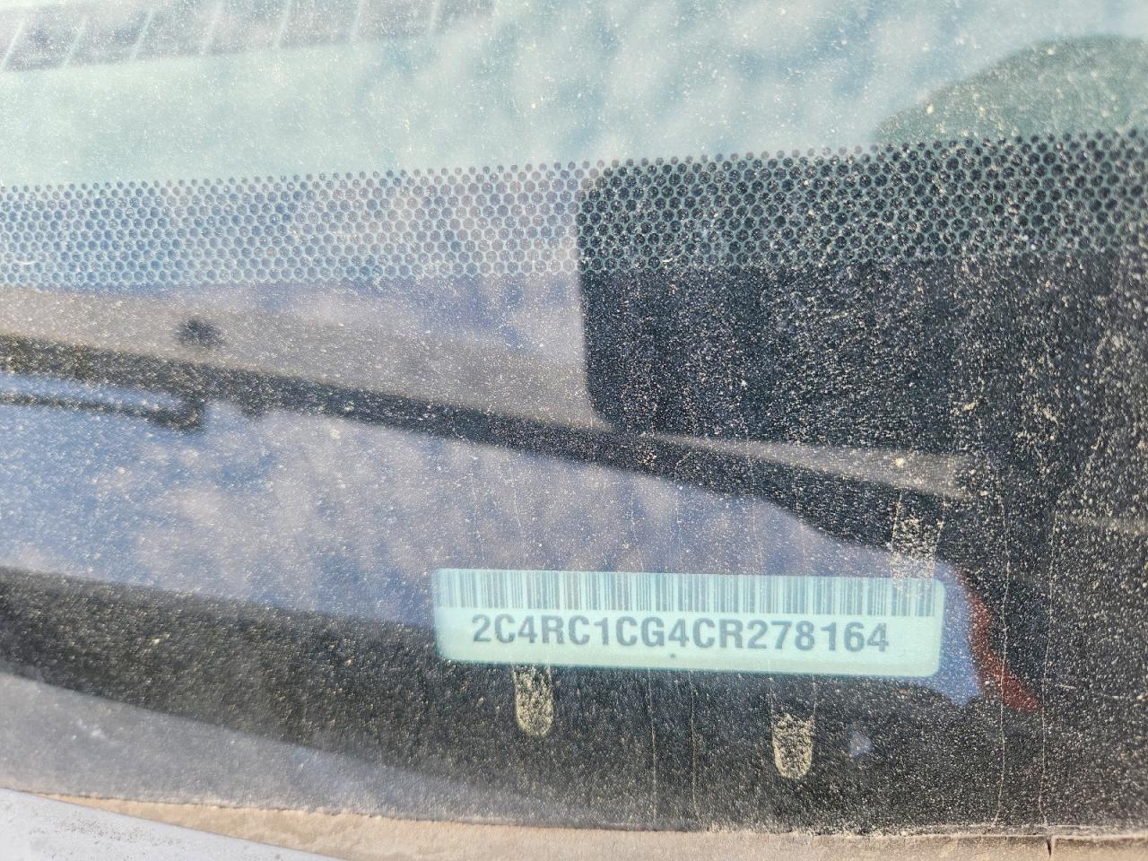 2012 CHRYSLER Town & Country