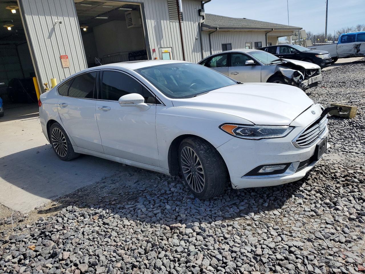 2017 FORD FUSION