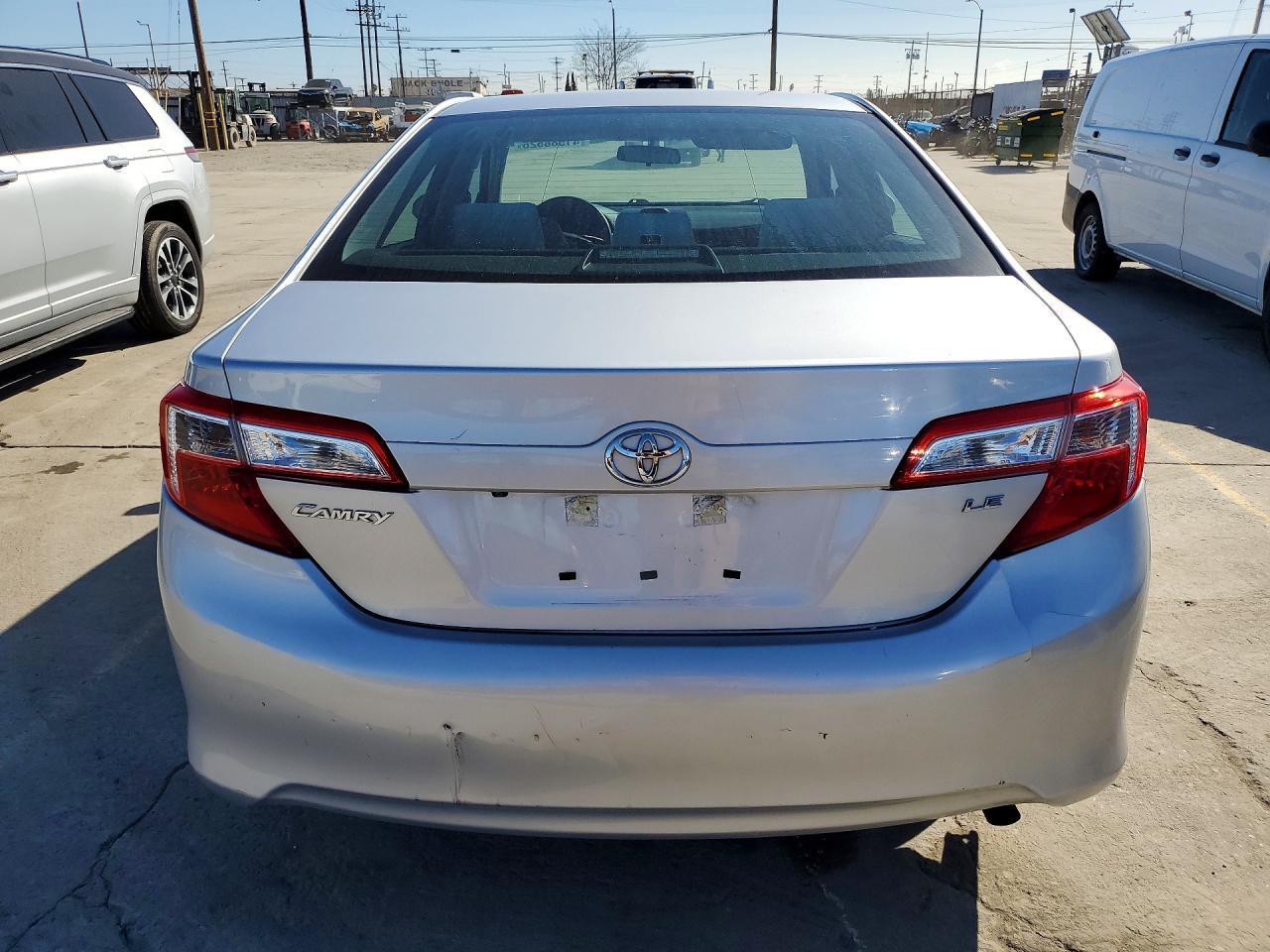2014 TOYOTA CAMRY