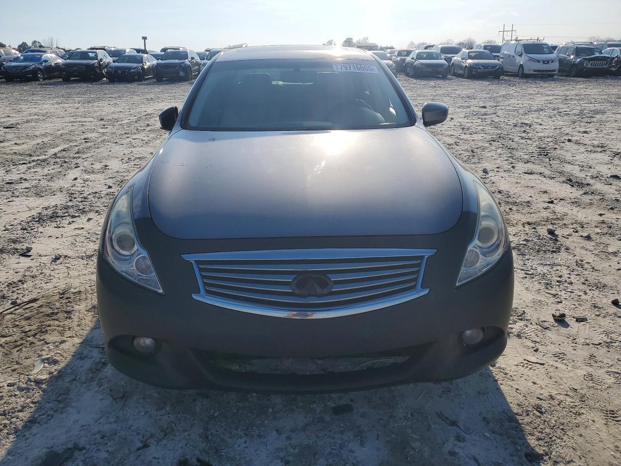 2015 INFINITI Q40