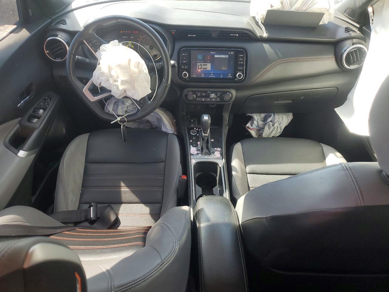 2023 NISSAN KICKS