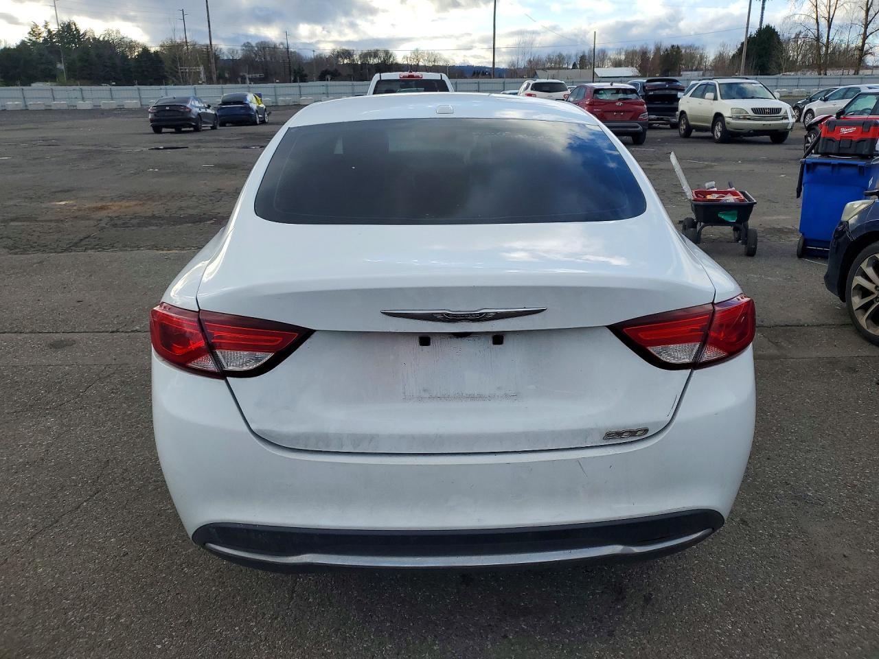 2015 CHRYSLER 200