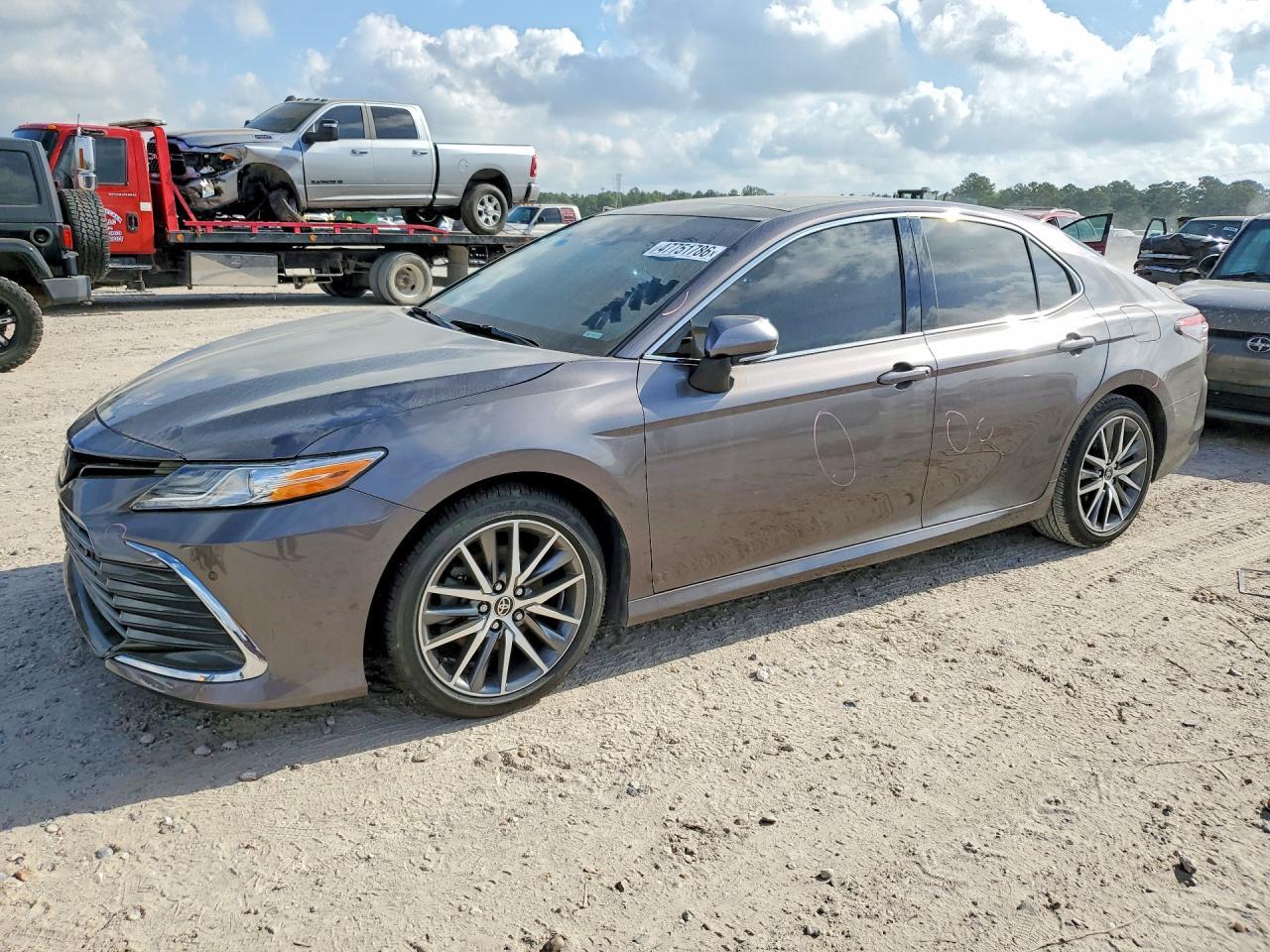 2021 TOYOTA CAMRY