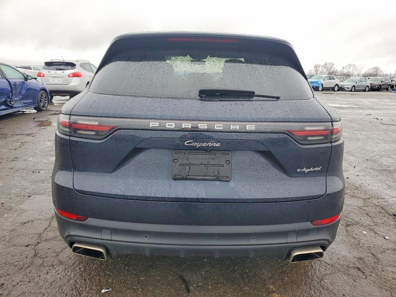 2019 PORSCHE CAYENNE