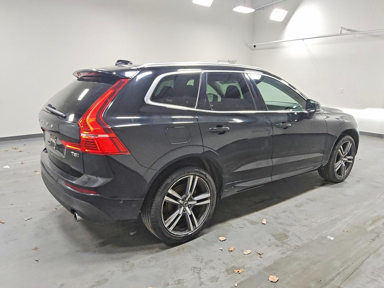 2019 VOLVO XC60