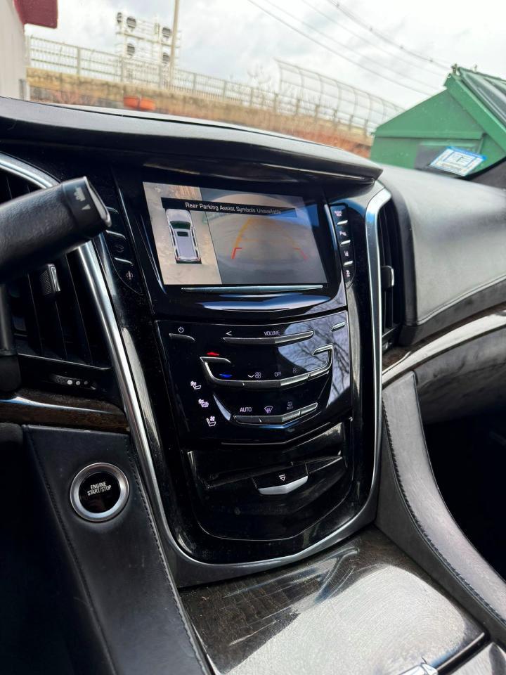 2015 CADILLAC Escalade ESV