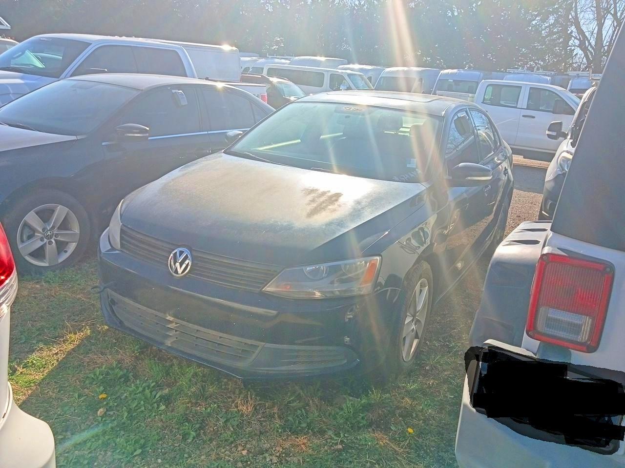 2011 VOLKSWAGEN JETTA