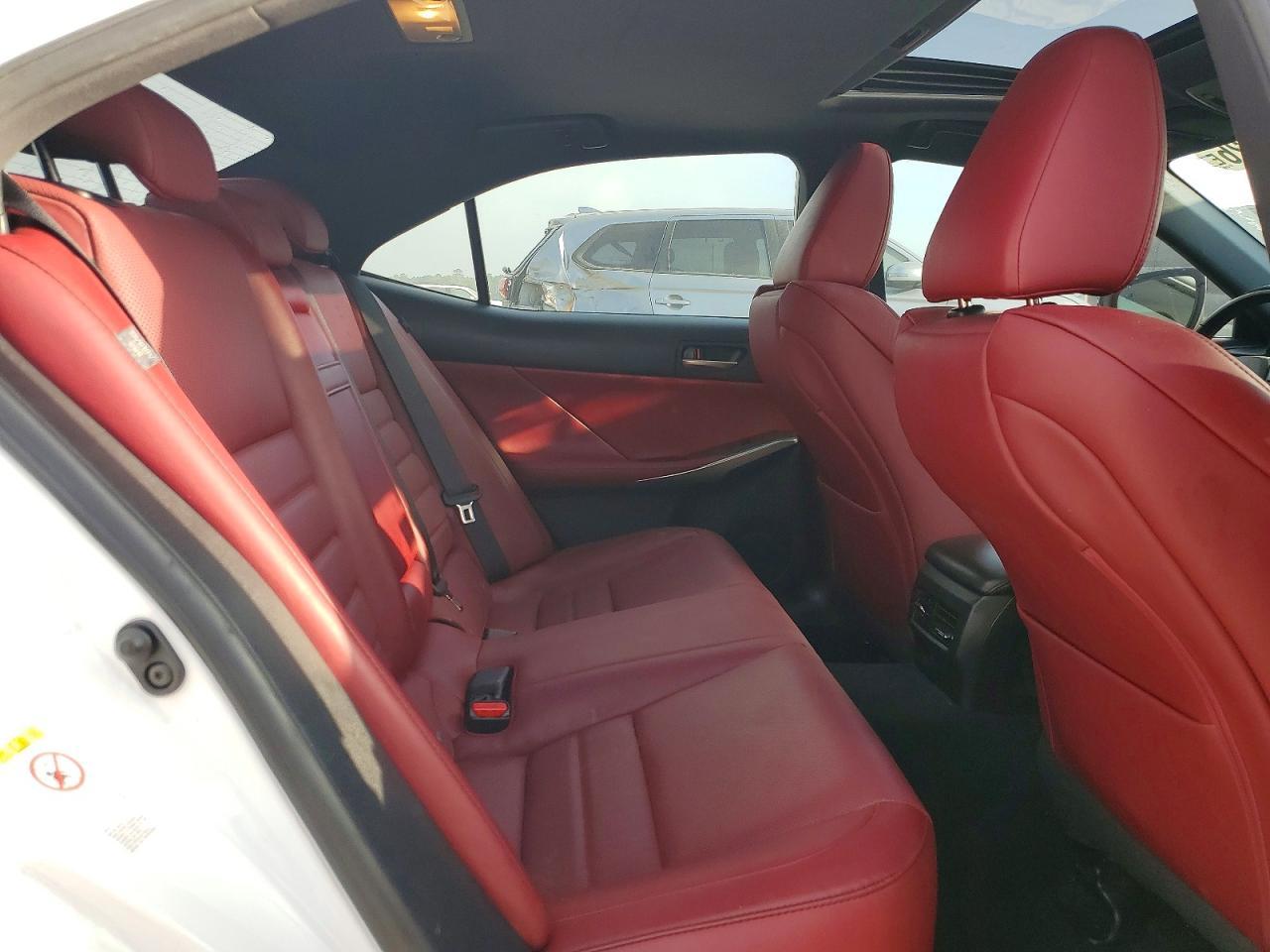 2017 LEXUS IS 200t