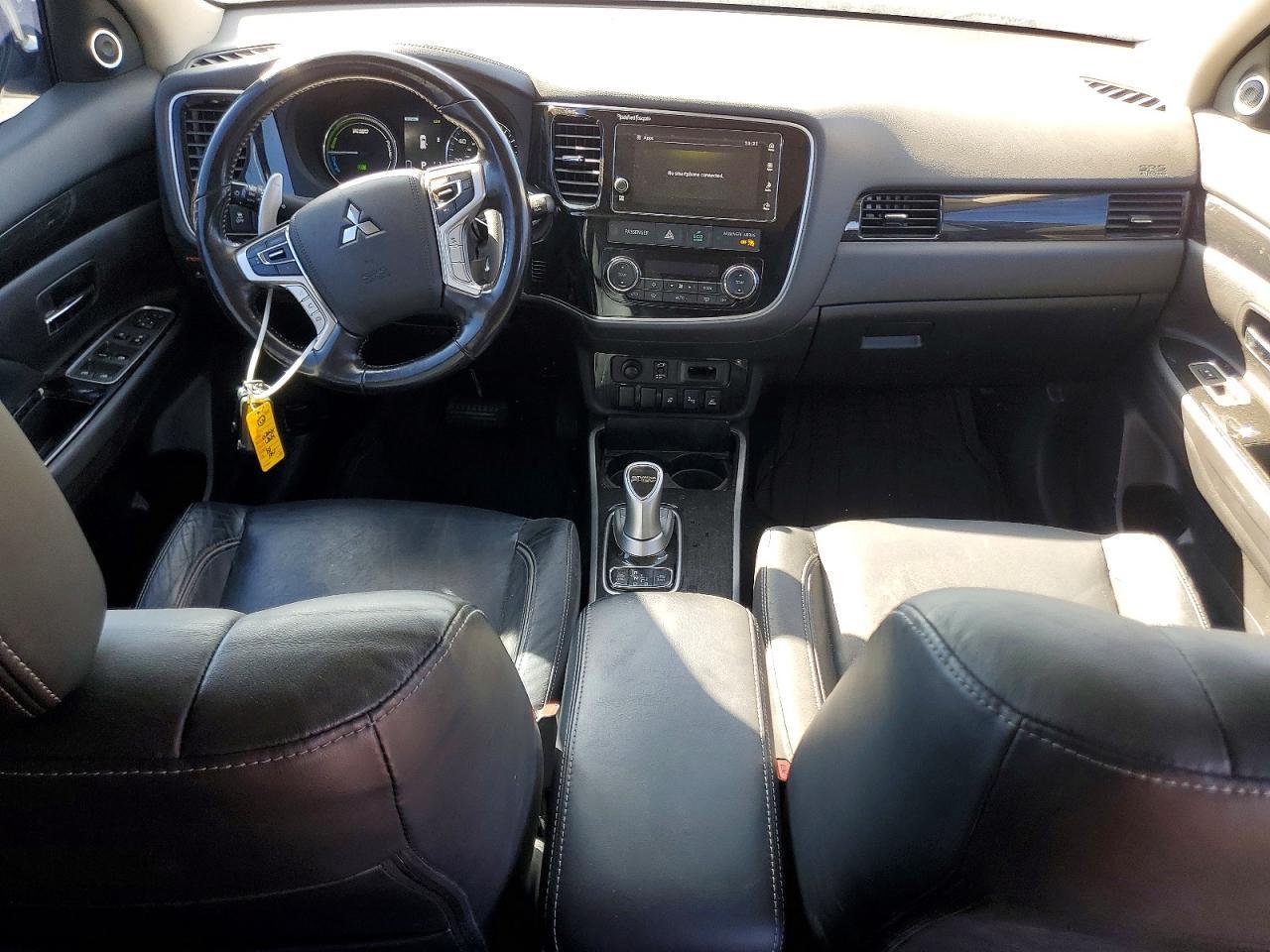 2018 MITSUBISHI outlander