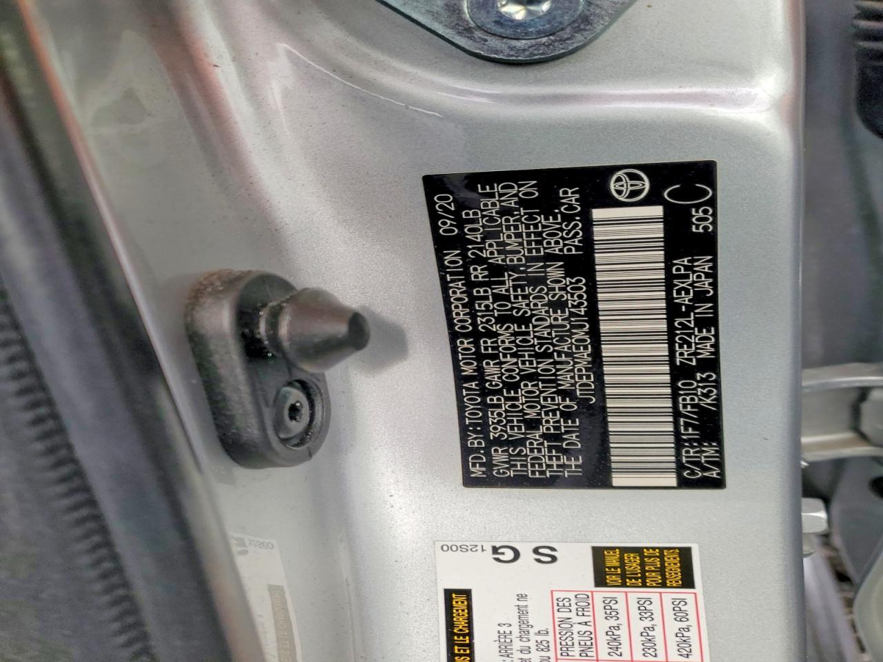 2021 TOYOTA COROLLA