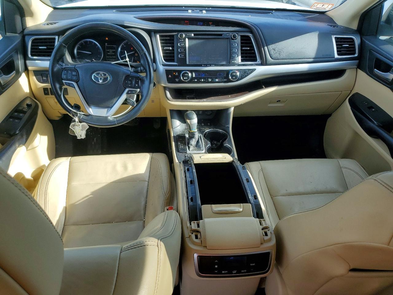 2017 TOYOTA HIGHLANDER