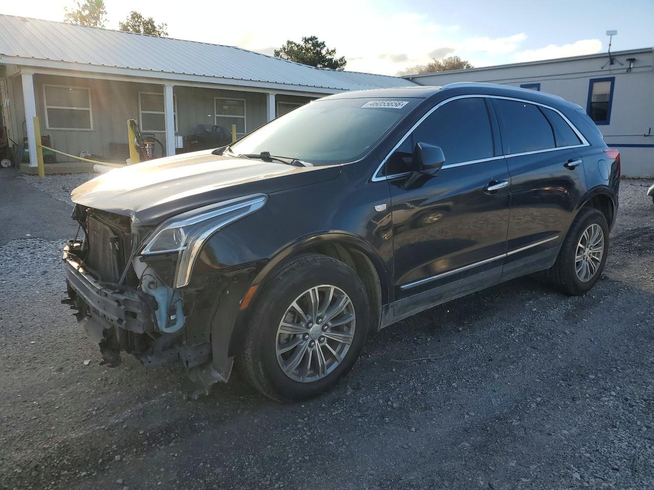 2017 CADILLAC XT5