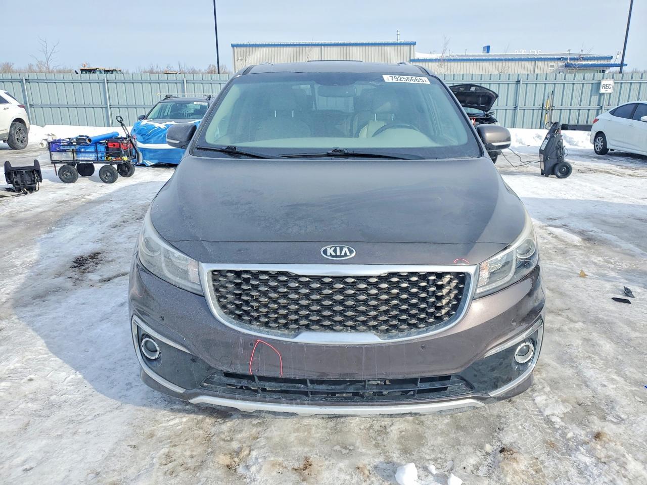 2015 KIA SEDONA