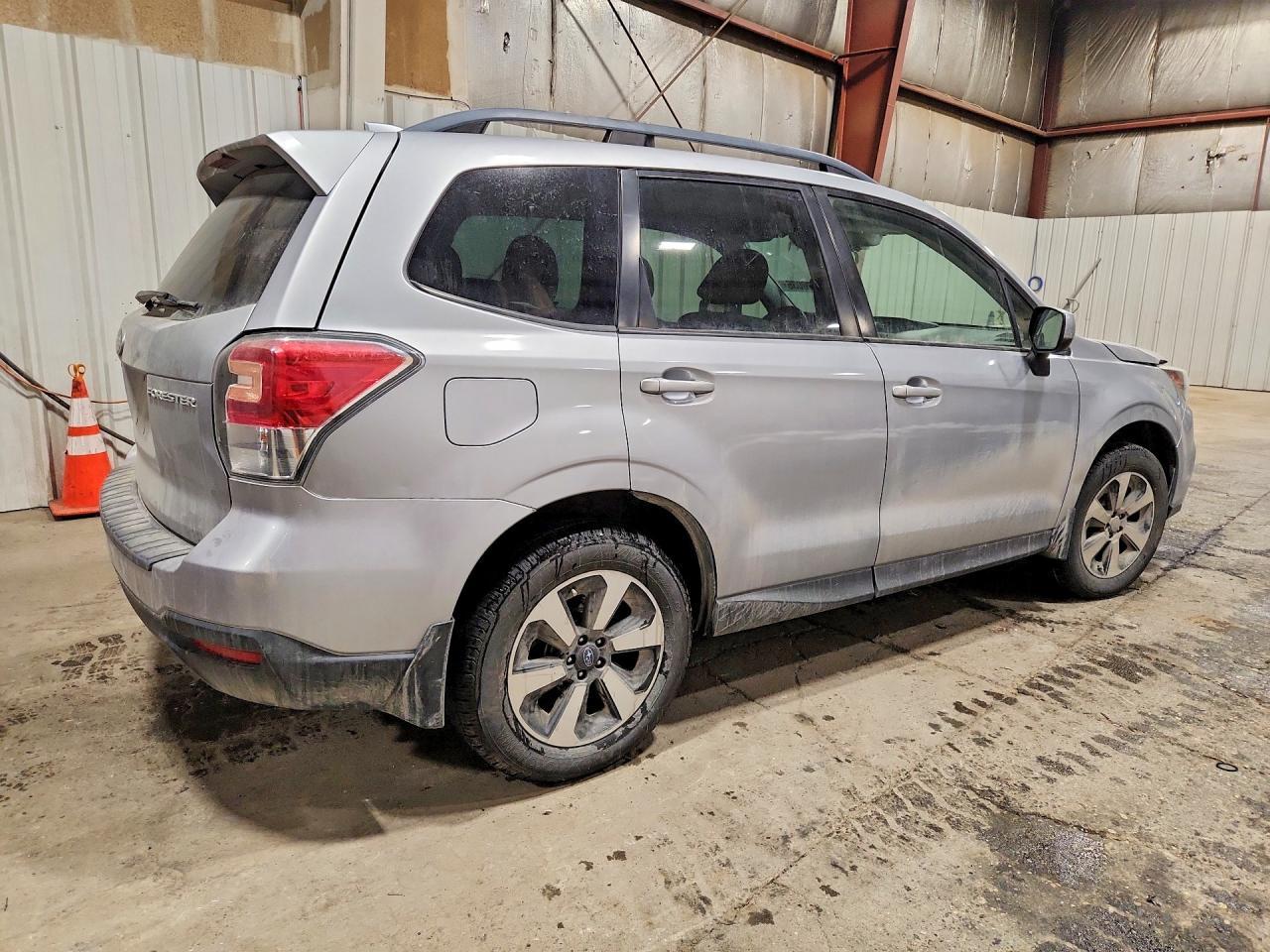 2018 SUBARU FORESTER