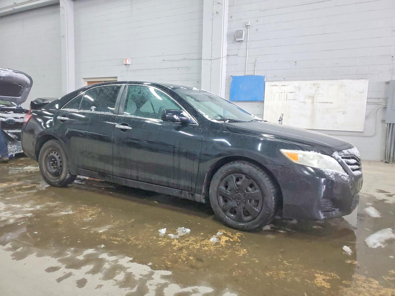 2010 TOYOTA CAMRY