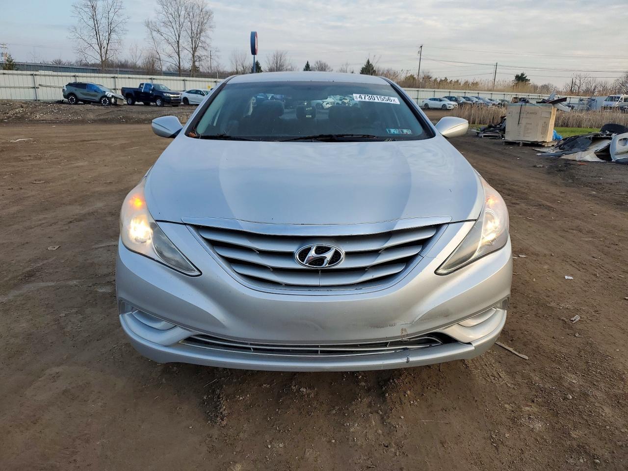 2011 HYUNDAI SONATA