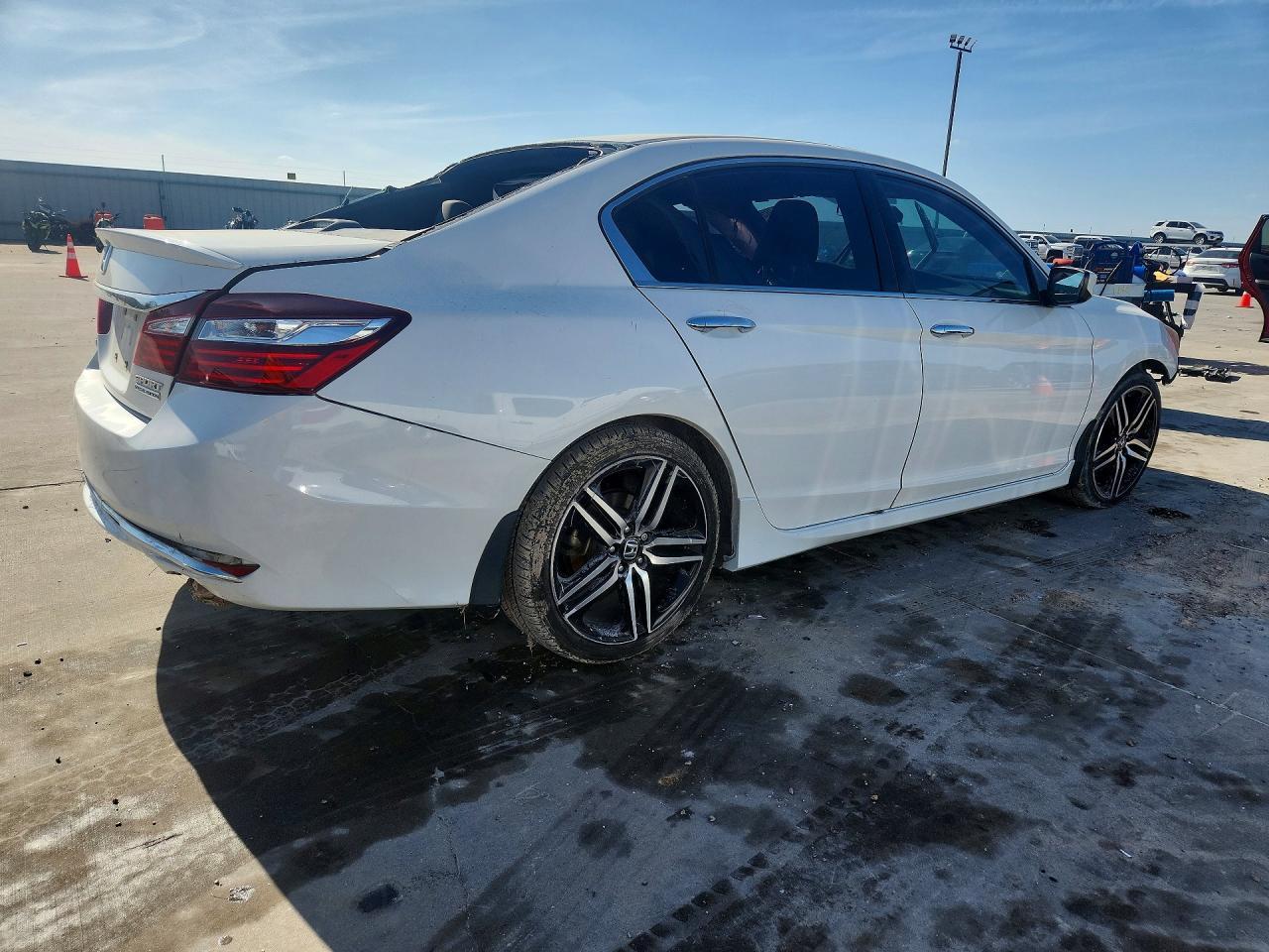 2017 HONDA ACCORD