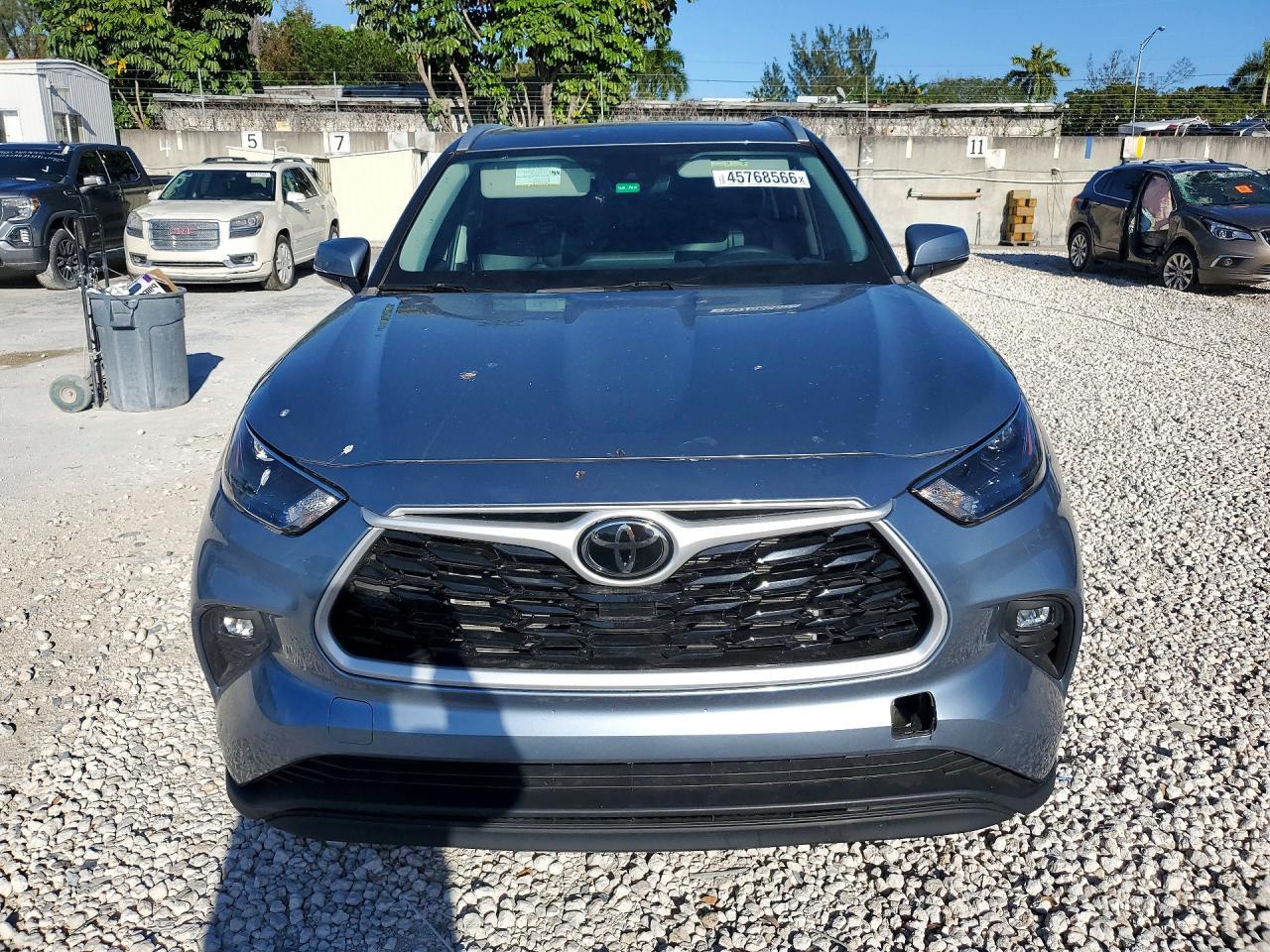 2023 TOYOTA HIGHLANDER