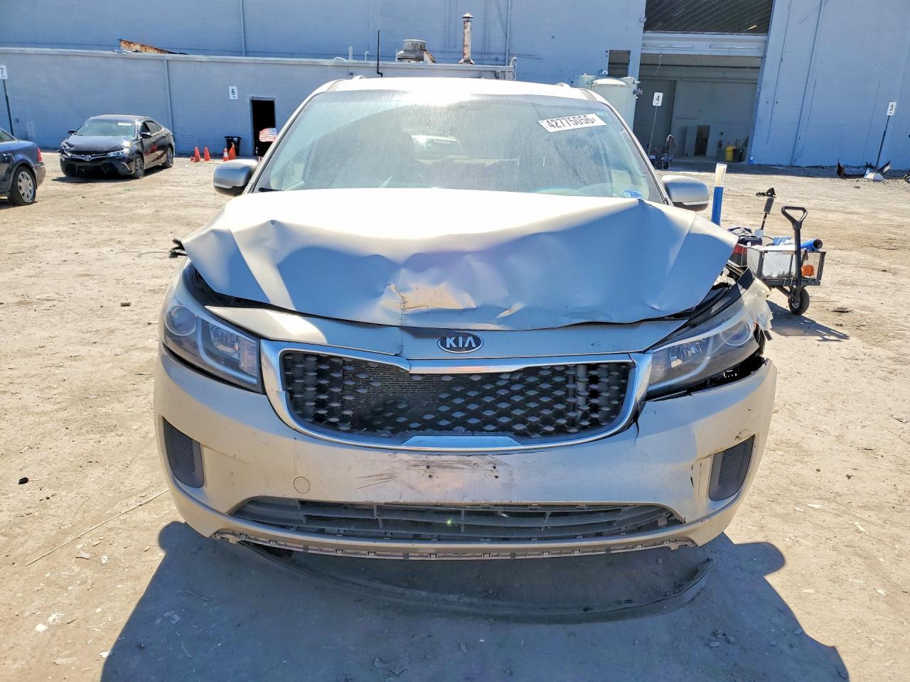2016 KIA SEDONA
