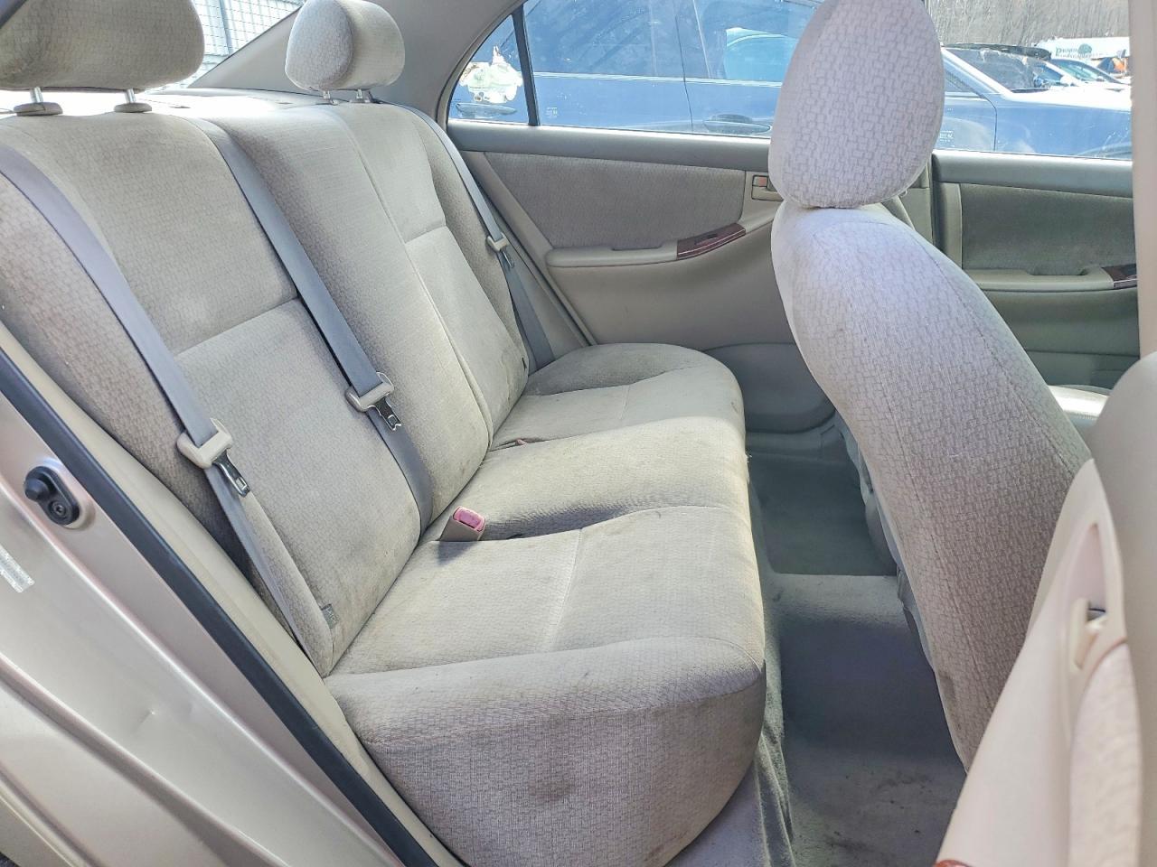 2004 TOYOTA COROLLA