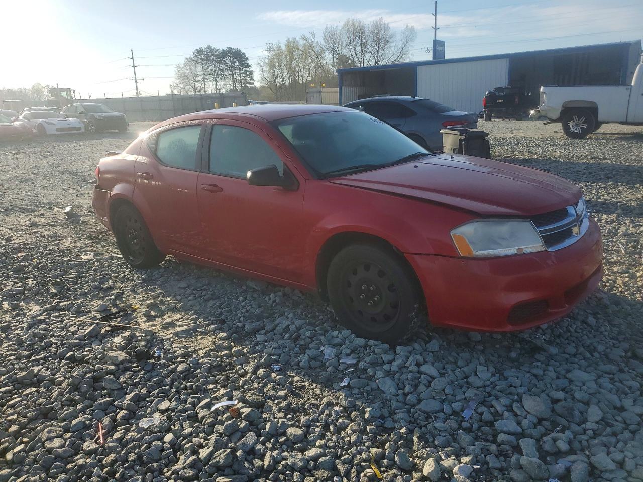2013 DODGE Avenger