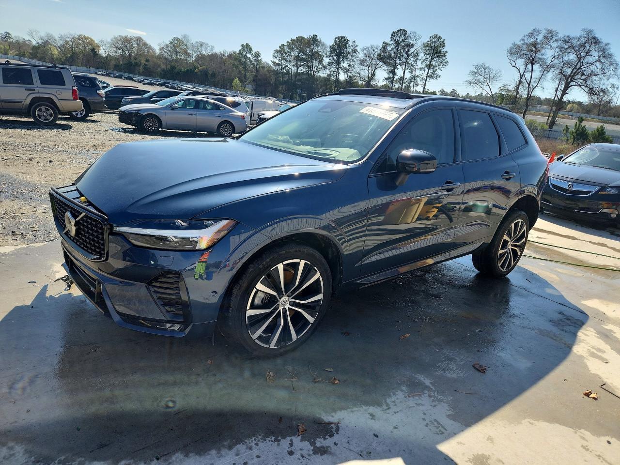 2023 VOLVO XC60