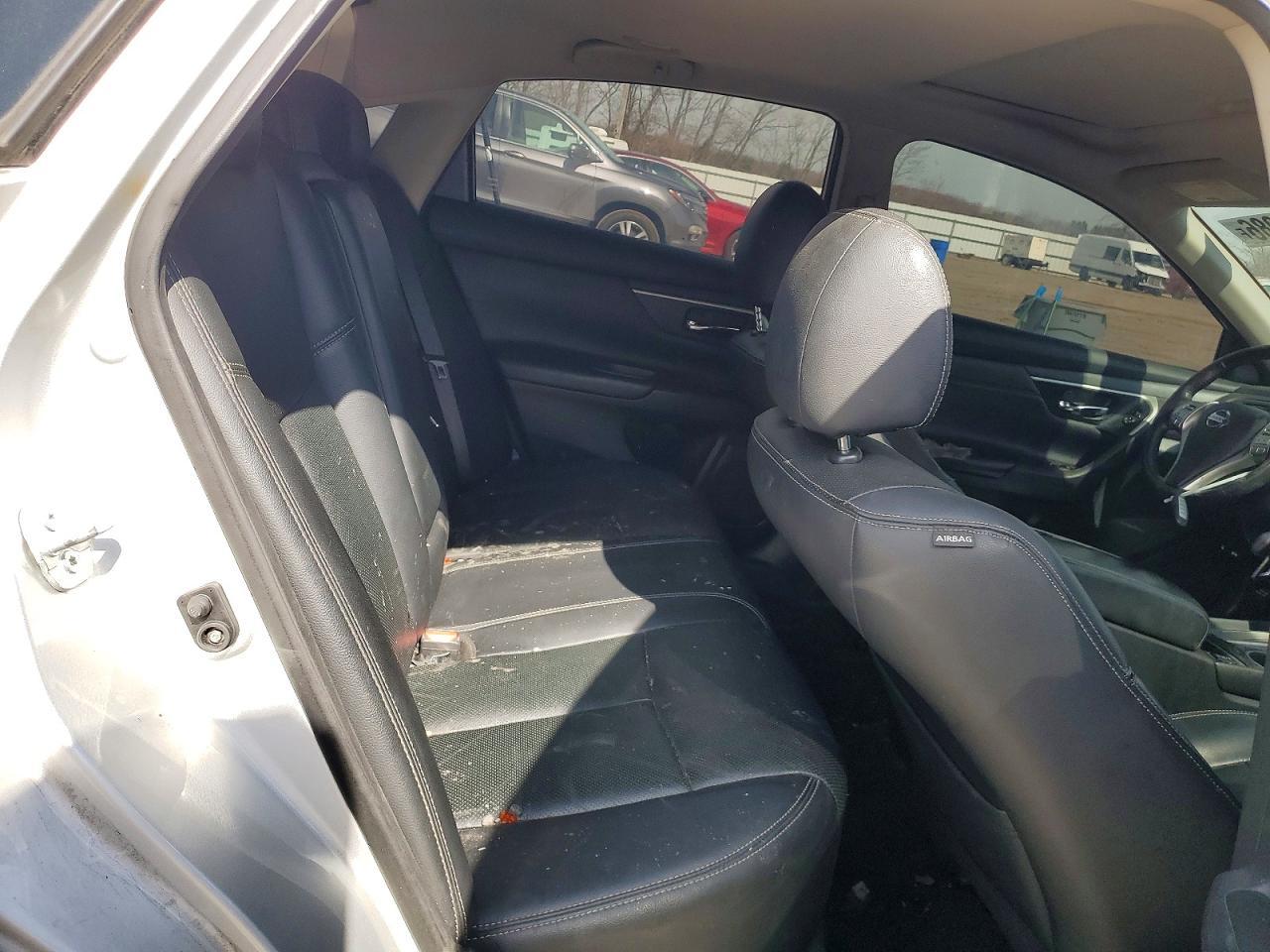 2017 NISSAN ALTIMA