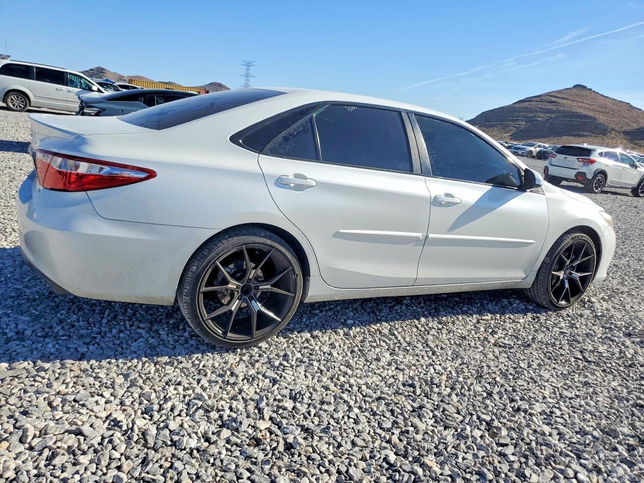 2017 TOYOTA CAMRY