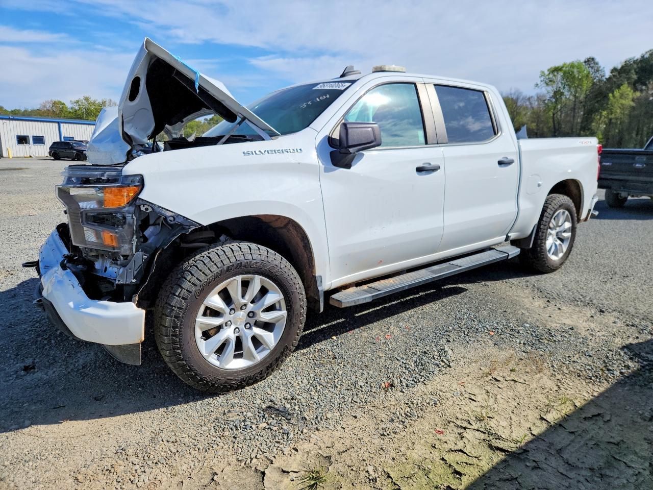 2024 CHEVROLET Silverado