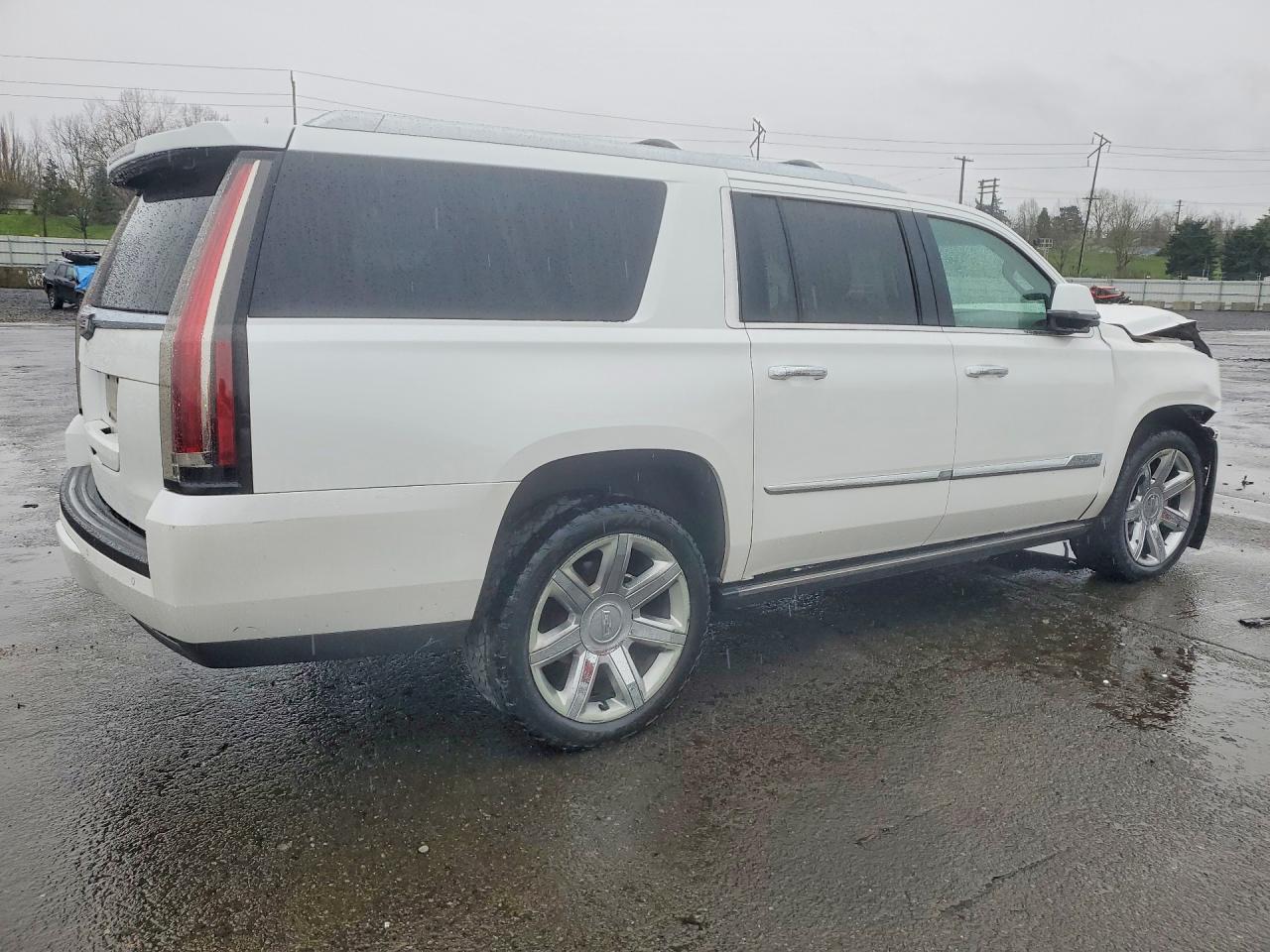 2016 CADILLAC Escalade ESV