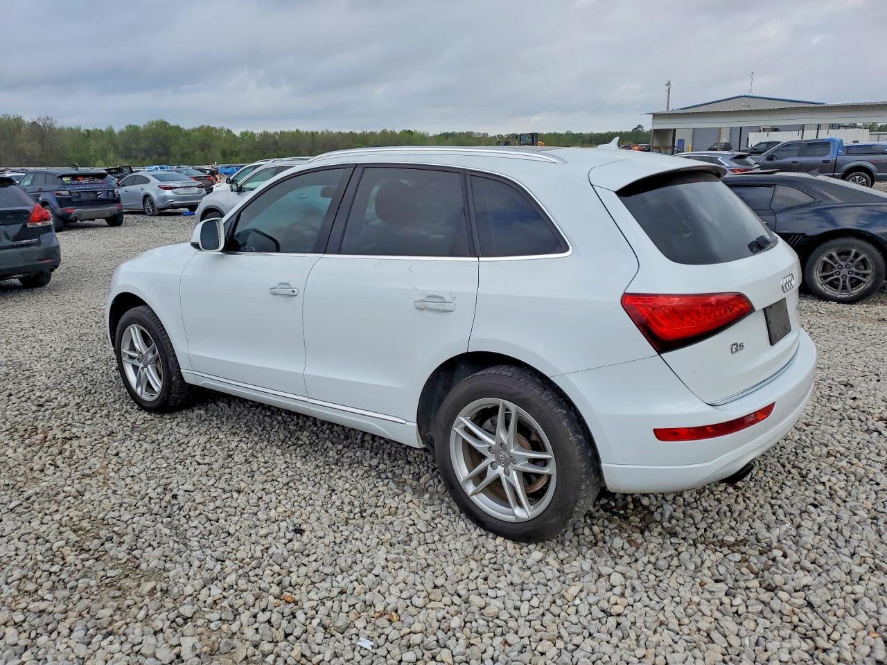 2015 AUDI Q5