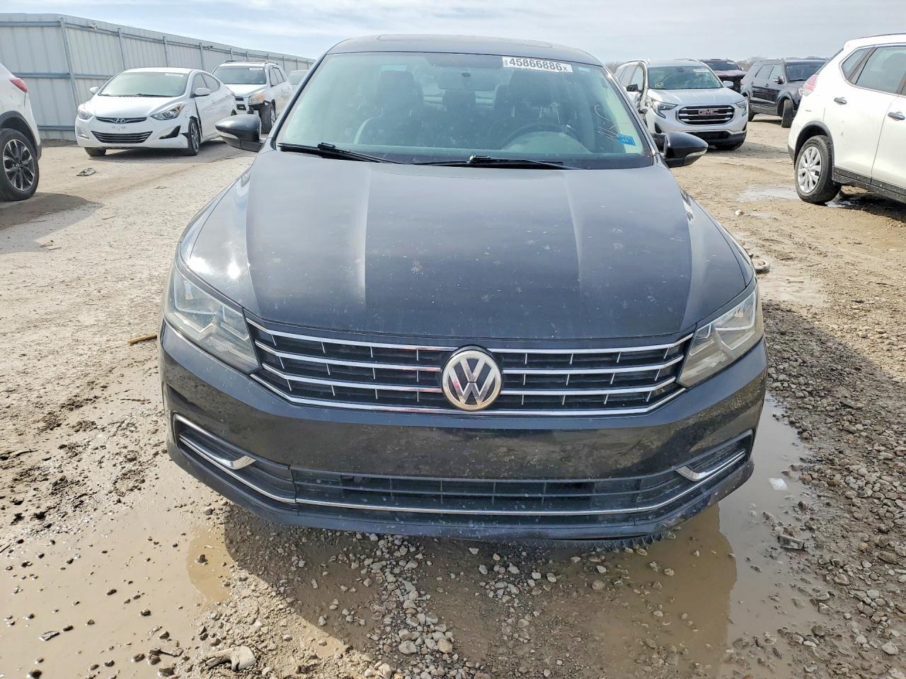 2016 VOLKSWAGEN Passat