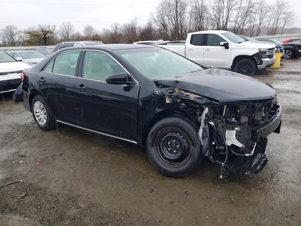 2013 TOYOTA CAMRY