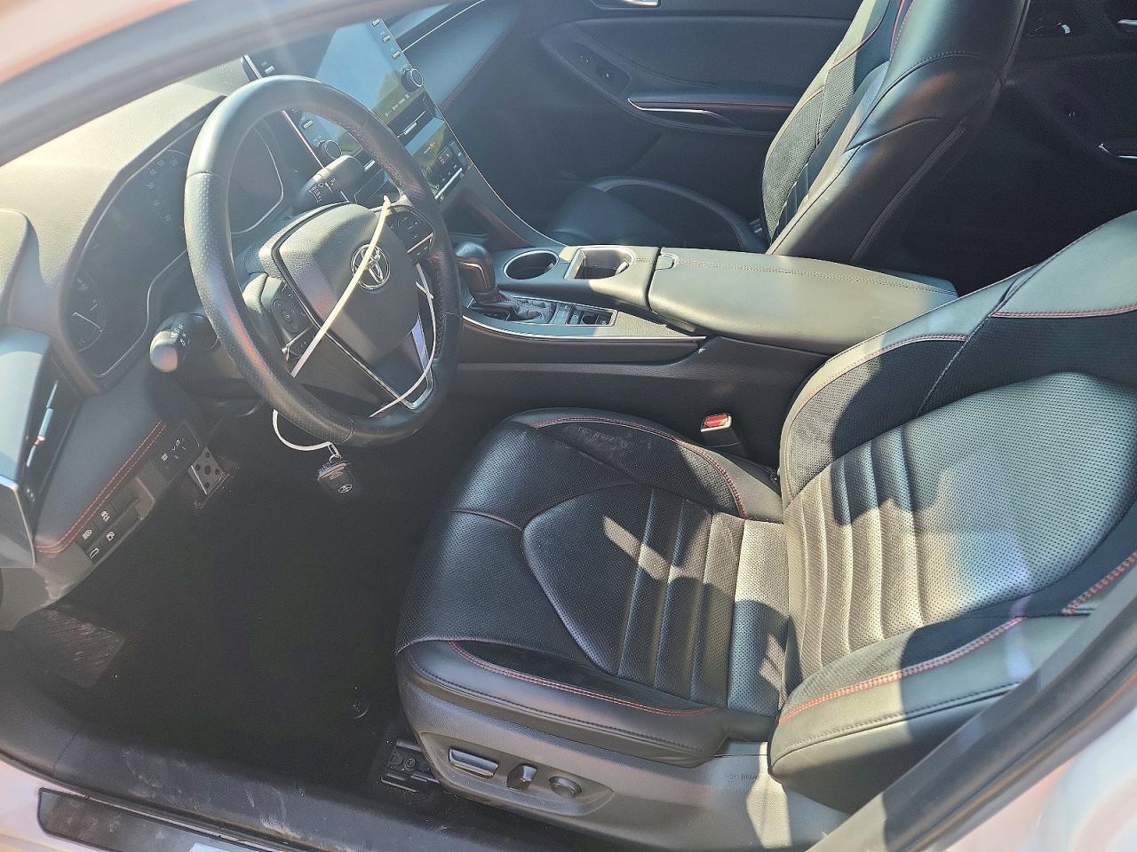 2020 TOYOTA Avalon