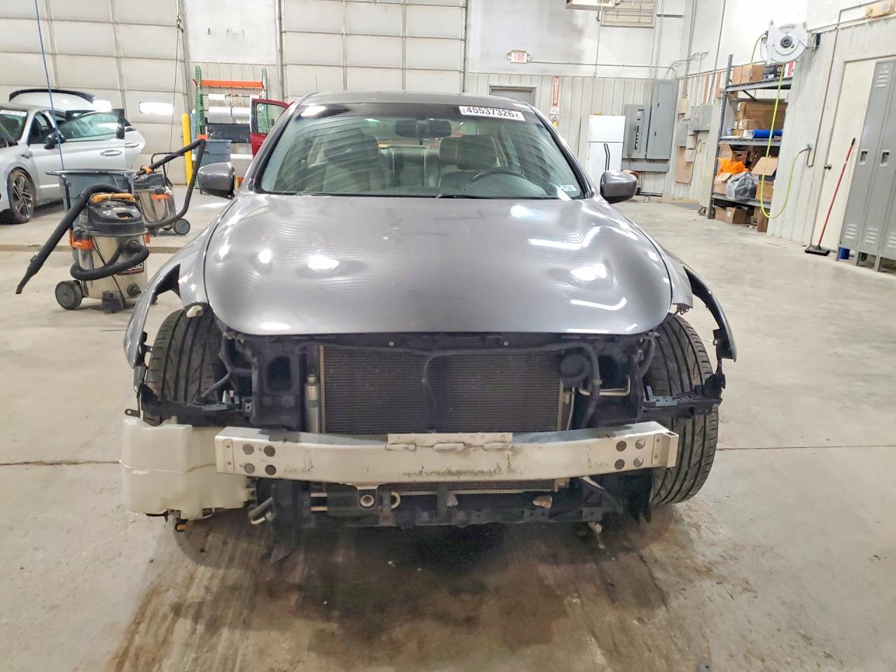 2015 INFINITI Q40