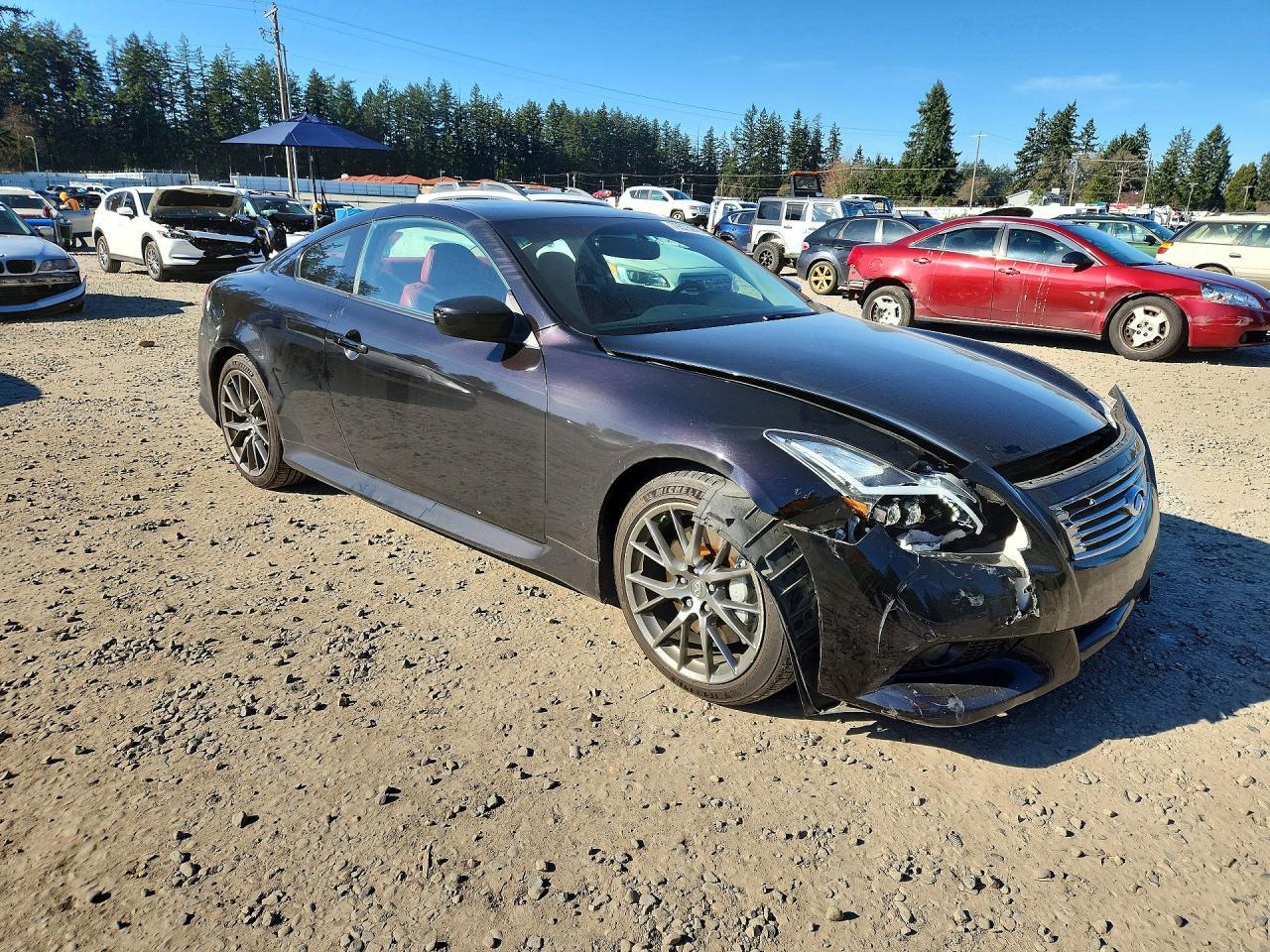 2011 INFINITI G37