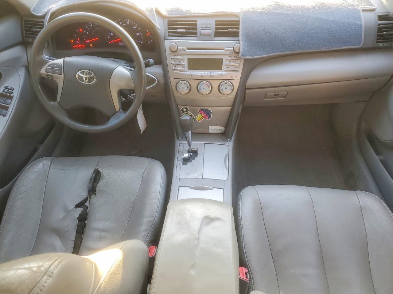 2010 TOYOTA CAMRY