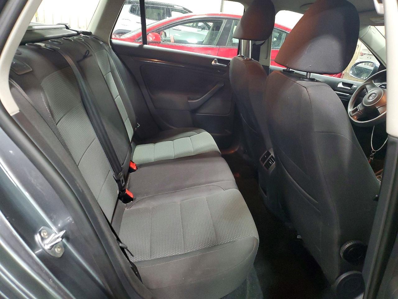 2012 VOLKSWAGEN JETTA