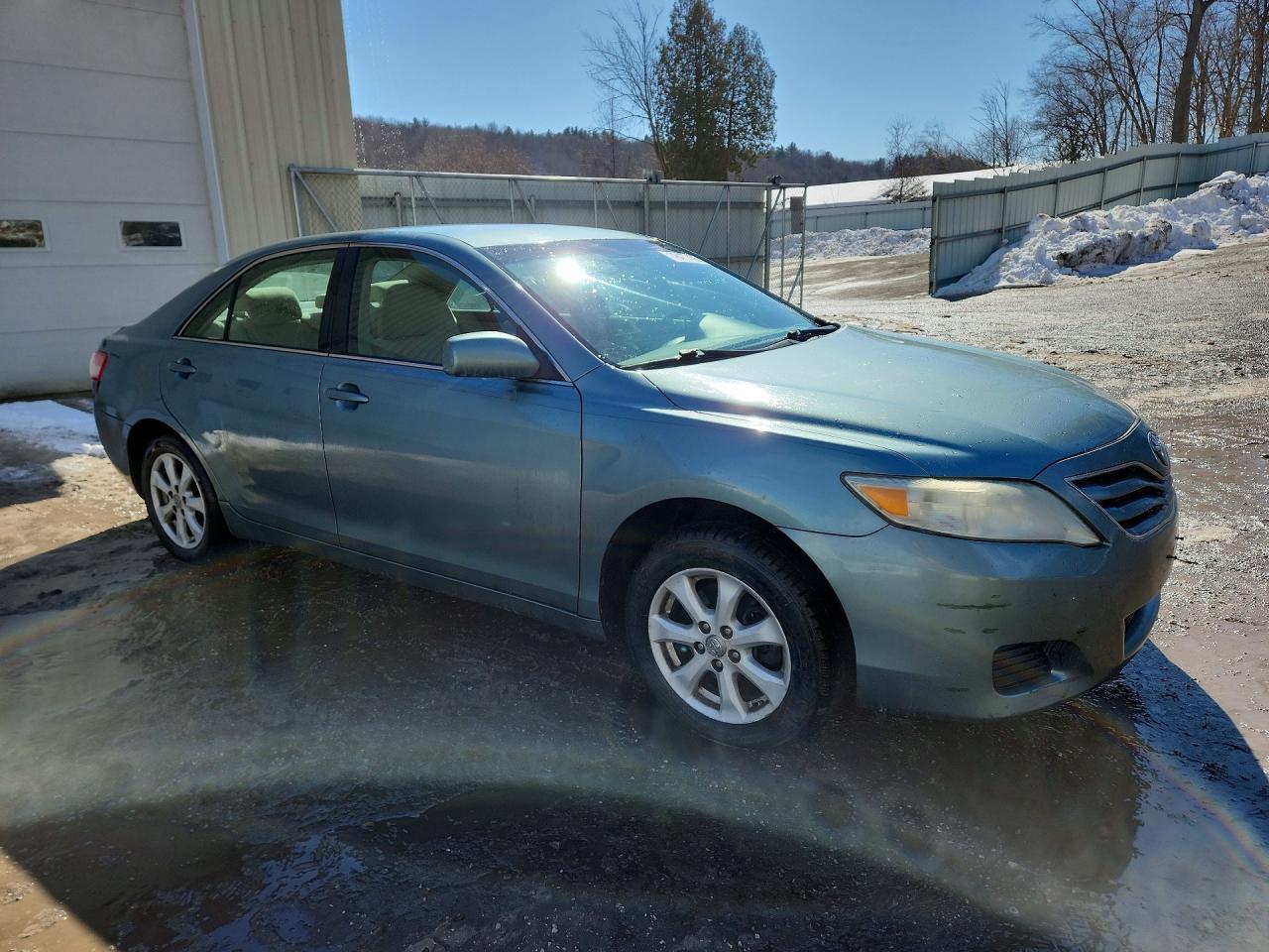 2011 TOYOTA CAMRY