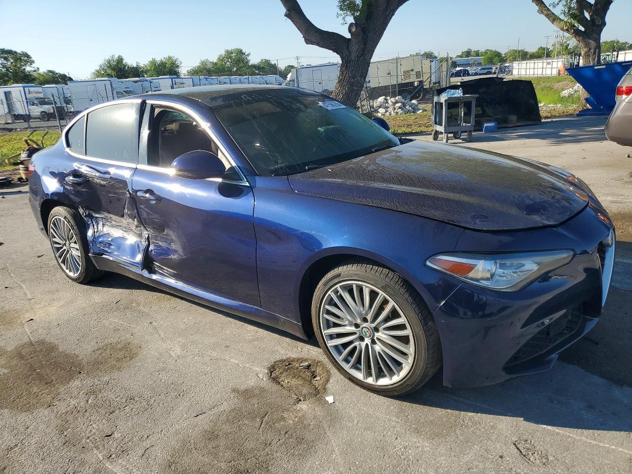 2017 ALFA ROMEO Giulia