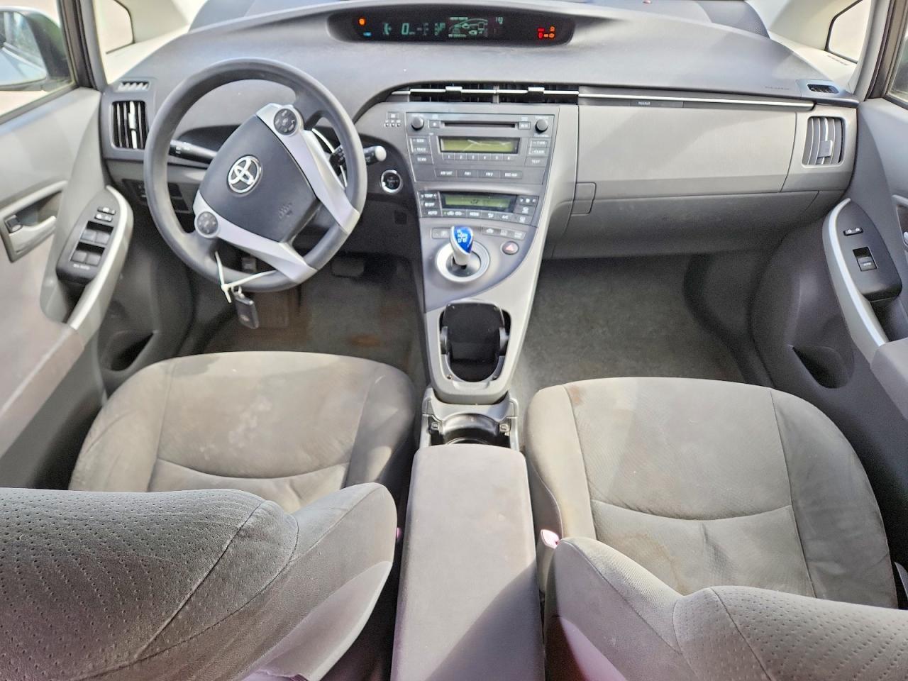 2011 TOYOTA PRIUS