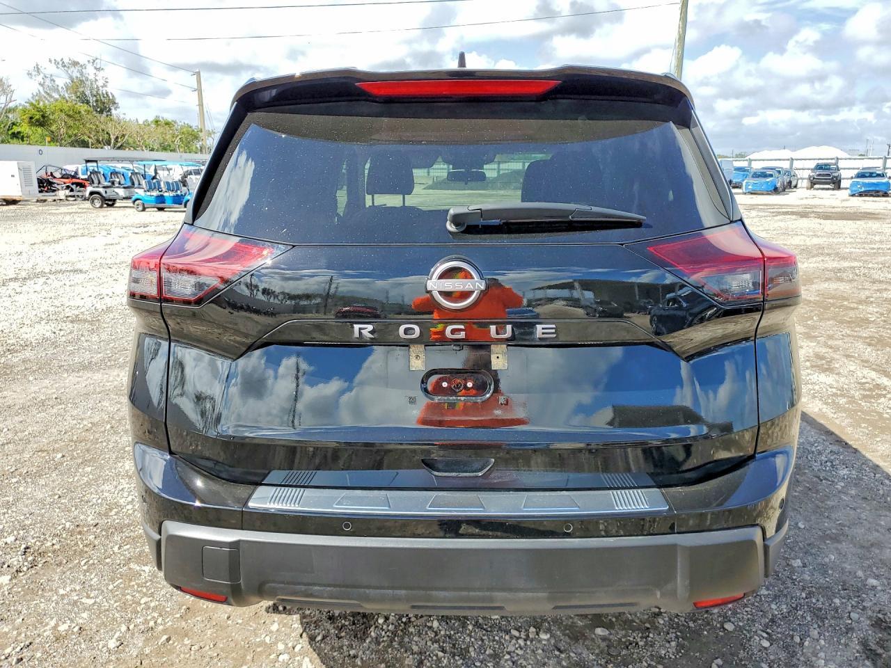 2025 NISSAN ROGUE